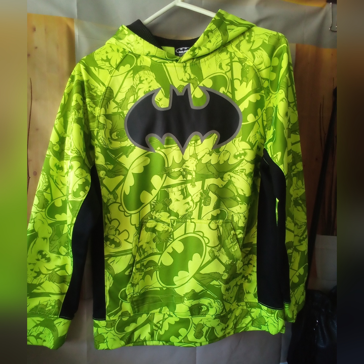 Youth Neon Green Batman Hoodie, 2xl (16)